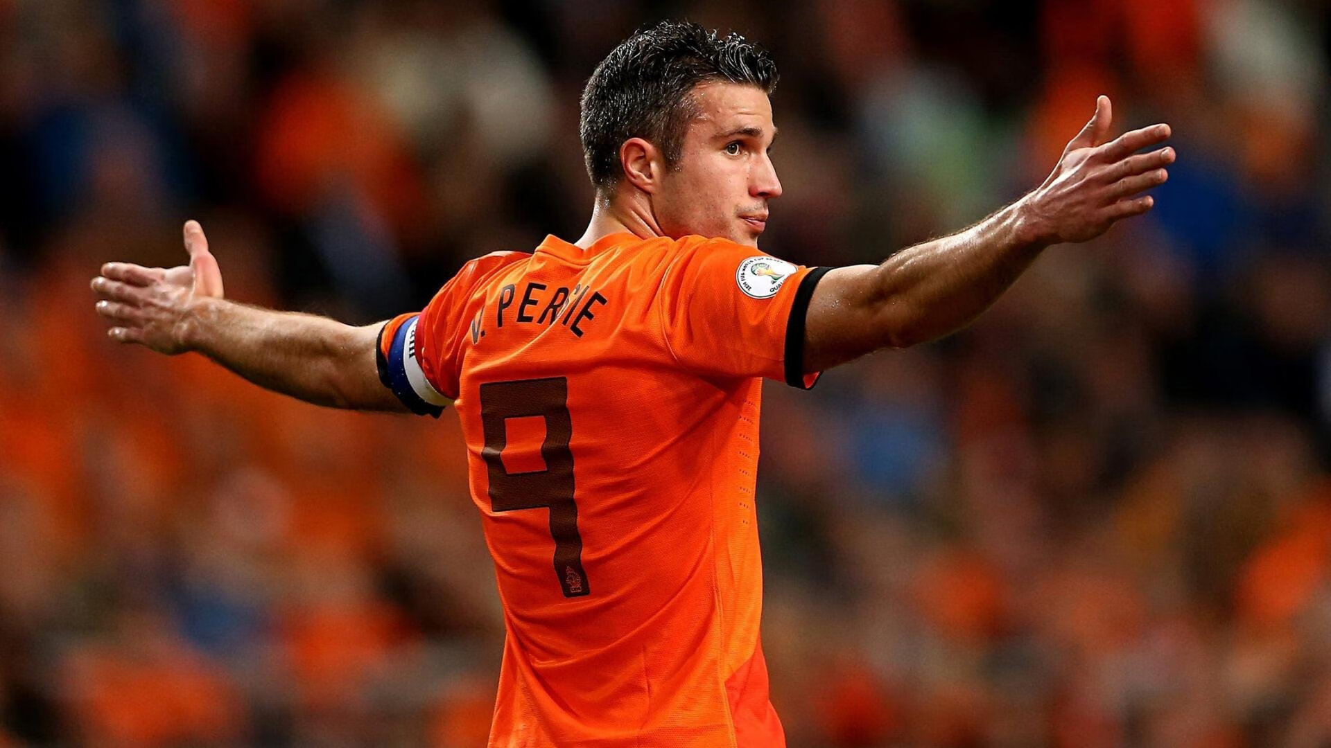 国际足球的裁判培训计划在各国逐步落地，国际知名足球裁判