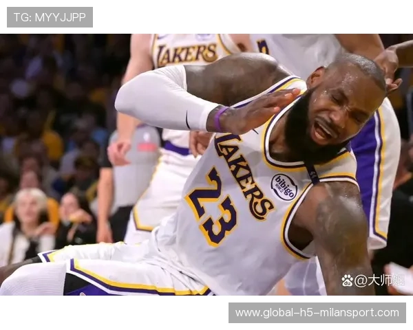 湖人队主场再战，争取胜利关键战，湖人队赛场