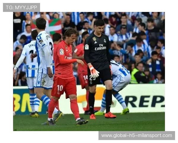 赛季转会期出现多起意外交易，市场波动加剧，2021赛季转会截止